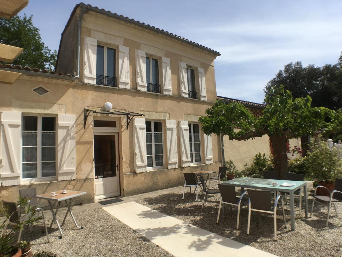 Domaine De Ludeye Hotel Listrac-Medoc Exterior photo